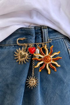 Sunlight Drama Brooch