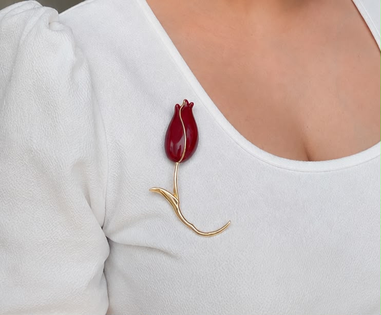 Tulip Brooch