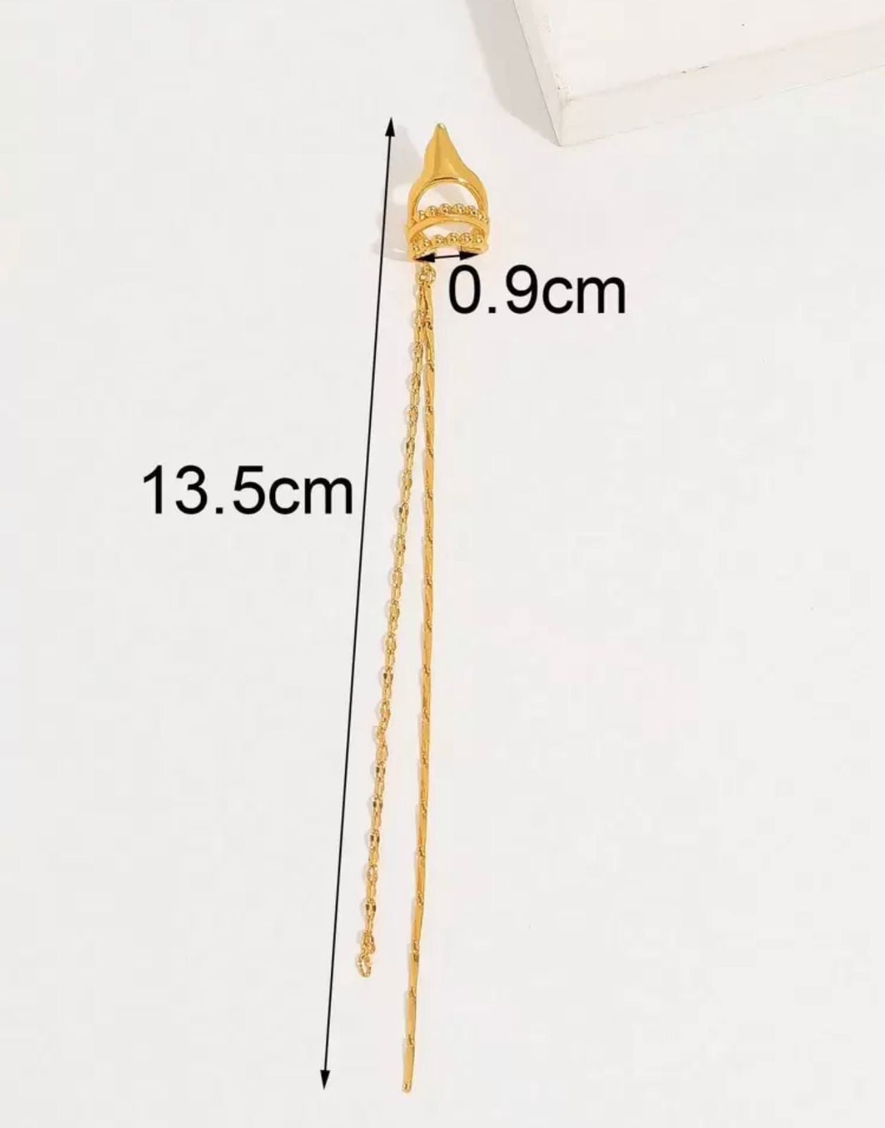 Golden Chain Earcuff