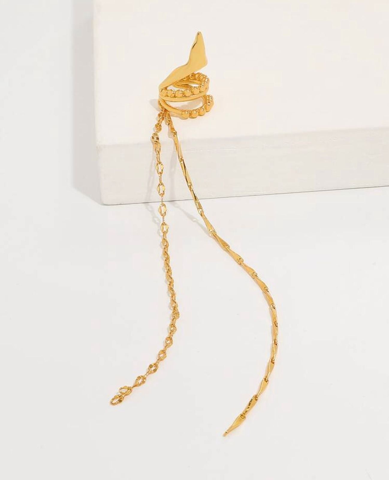 Golden Chain Earcuff