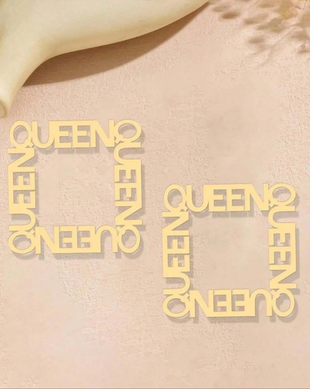 The Queen Grid Earrings