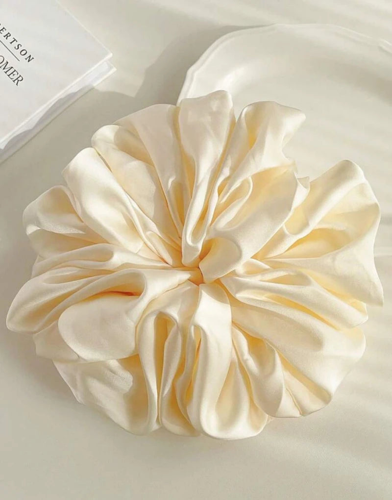 Vanilla Scrunchie