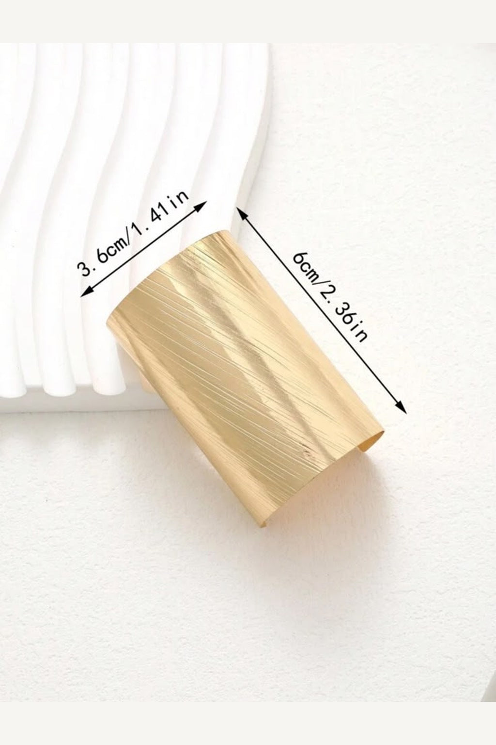 Gold Ponytail Cuff size 6 cm x 3.6 cm