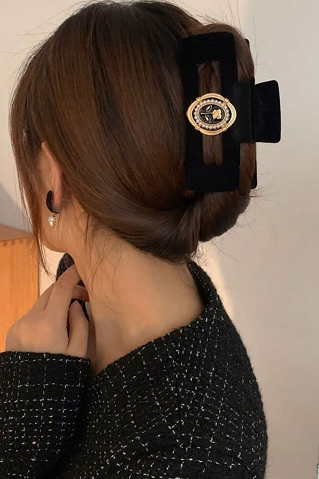 Pearl Rose Claw Clip Set – worn, side profile