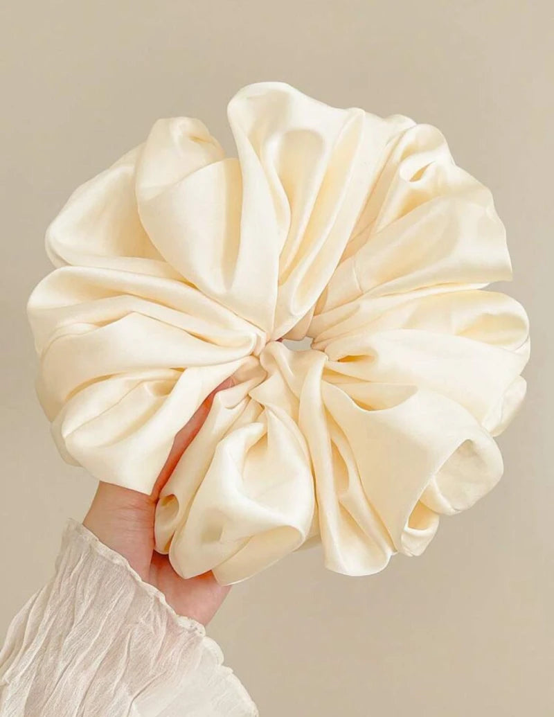 Vanilla Scrunchie